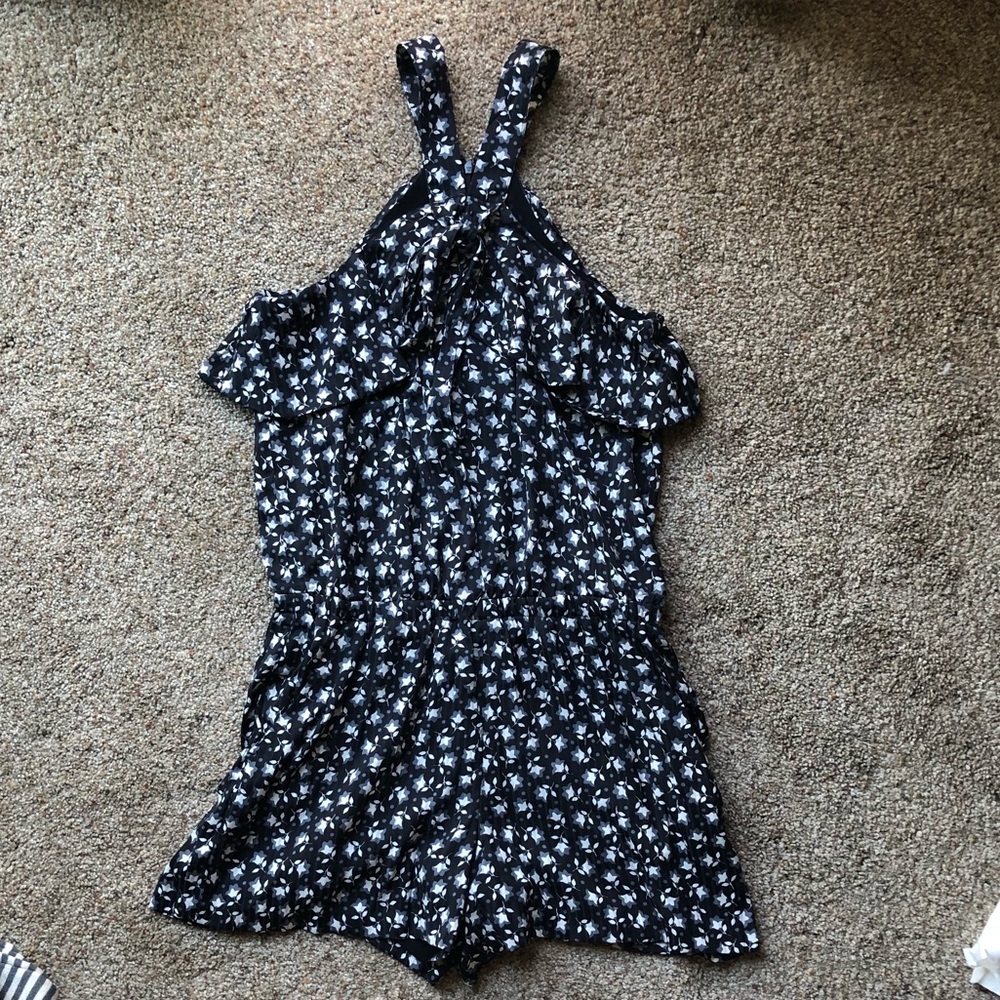 Floral romper with tags! Petite size XXS.